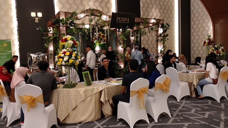 WEDDING EXPO